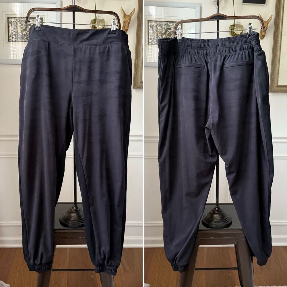 ATHLETA Joggers Brooklyn Lined Black Camo #985549 18